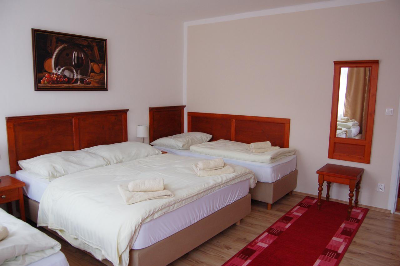 Aurelius Hotel